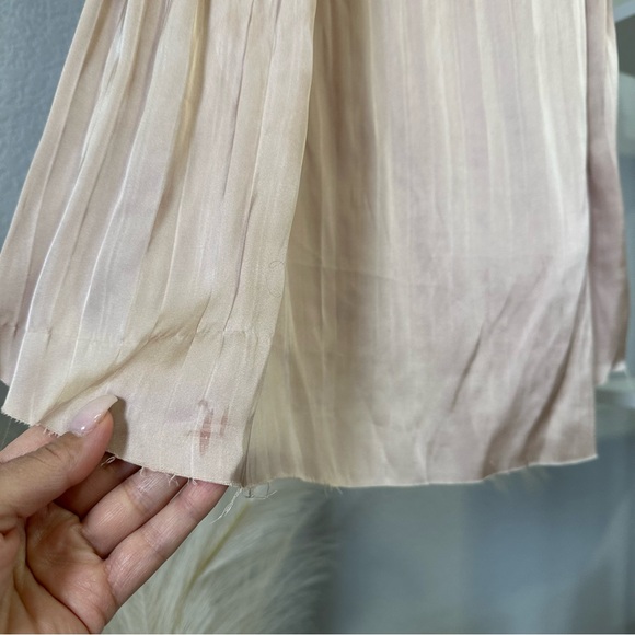 Ulla Johnson Satin V-neck Sleeveless Top - Picture 6 of 9